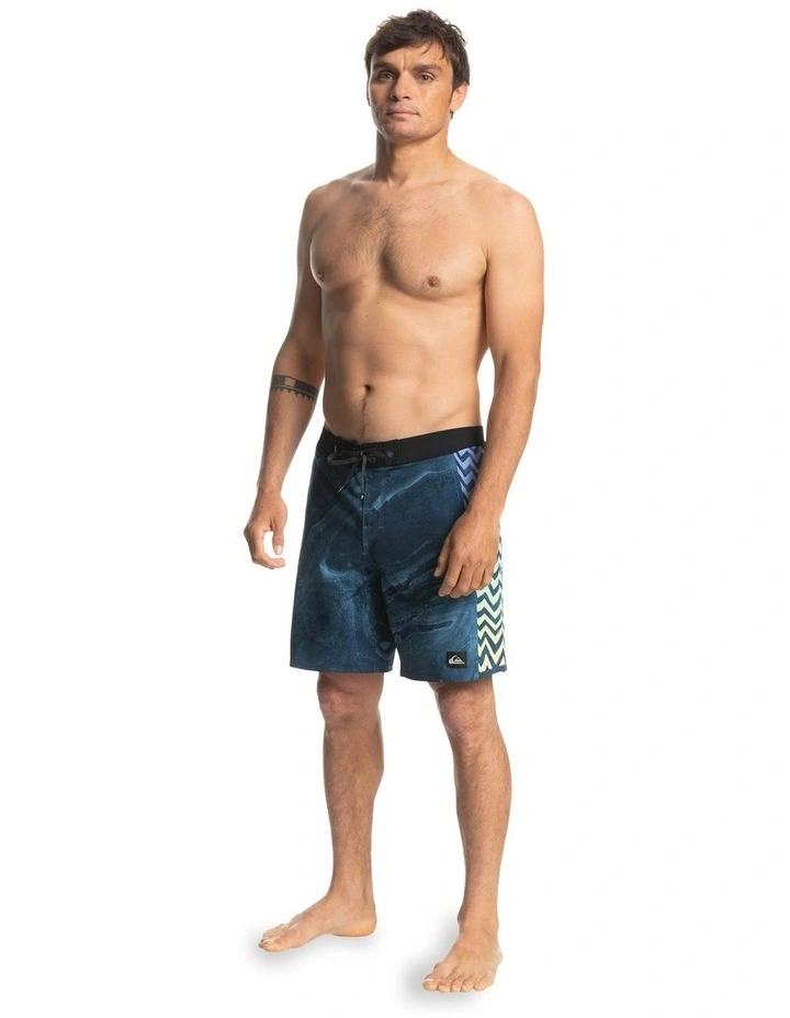 Buy π Quiksilver Surfsilk Arch 18" Boardshort In Insignia Blue β 6 Buy π Quiksilver Surfsilk Arch 18" Boardshort In Insignia Blue β - Image 4