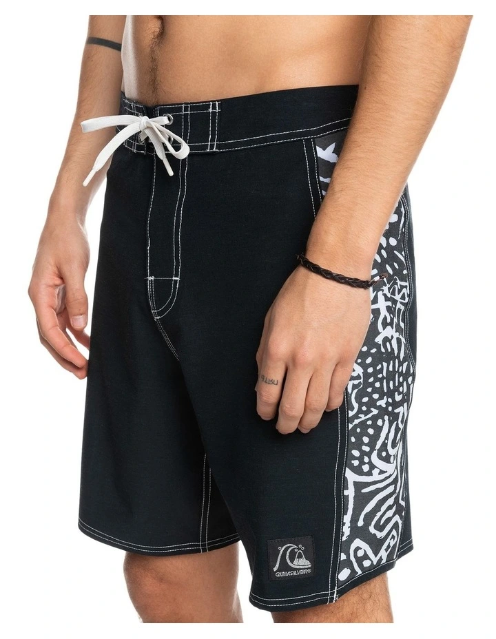 Cheapest ⌛ Quiksilver Original Arch 18" Boardshorts In Black ⌛ 6 Cheapest ⌛ Quiksilver Original Arch 18" Boardshorts In Black ⌛ - Image 4