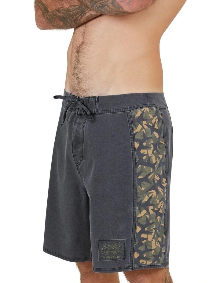 Hot Sale π Quiksilver Surfsilk Arch 18" Boardshorts In Black π 6 Hot Sale π Quiksilver Surfsilk Arch 18" Boardshorts In Black π - Image 4